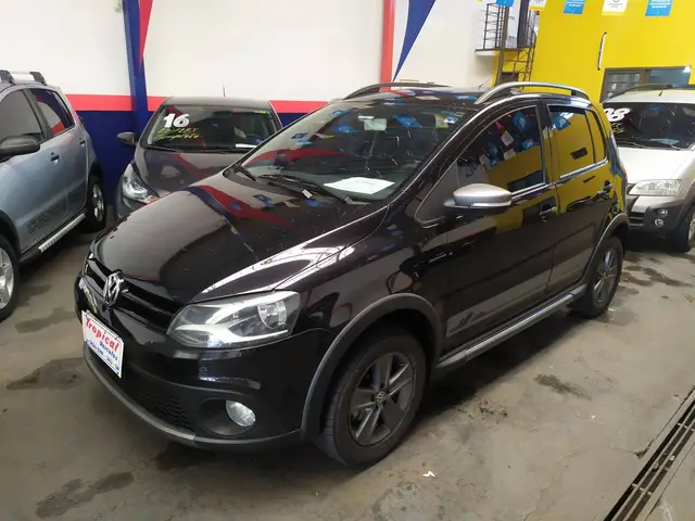 Carro Volkswagen CrossFox 2012 1.6 VHT (Flex)