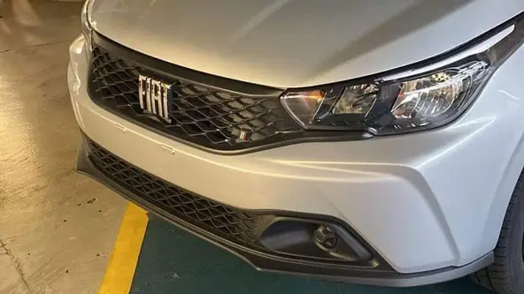 Assim como o sedan Cronos, hatch ganhará atualização visual e combinação entre motor 1.3 e câmbio automático do tipo CVT