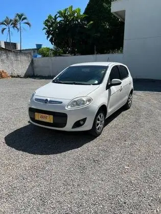Carro Fiat Palio 2013 Attractive 1.4 8V (Flex)
