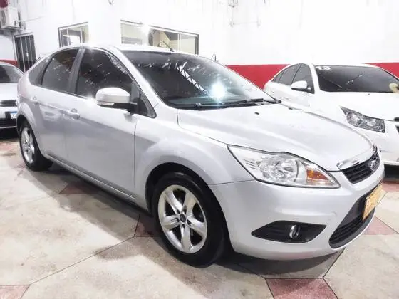 Carro Ford Focus Hatch 2013 GLX 2.0 16V (Flex) (Aut)