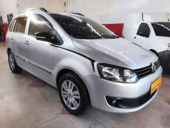 Carro Volkswagen SpaceFox 2011 1.6 8V Trend (Flex)