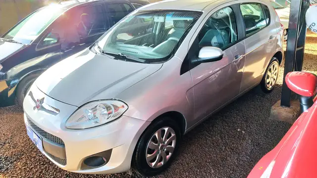 Carro Fiat Palio 2016 Attractive 1.4 Evo (Flex)
