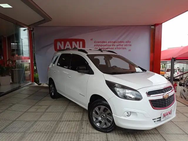 Carro Chevrolet Spin 2018 Advantage 5S 1.8 (Flex) (Aut)