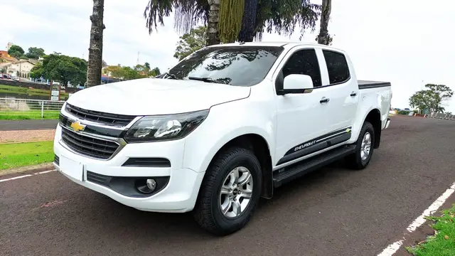 Carro Chevrolet S10 Cabine Dupla 2019 S10 2.5 ECOTEC SIDI Advantage 4x2 (Cabine Dupla)