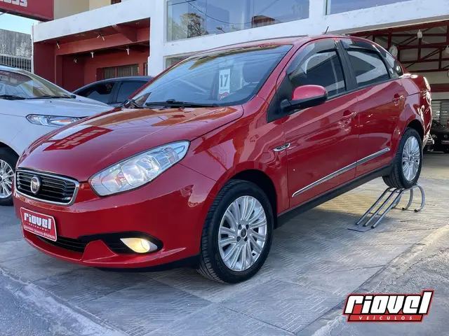 Carro Fiat Grand Siena 2017 Essence 1.6 16V Dualogic (Flex)