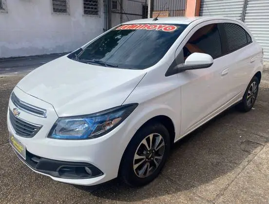 Carro Chevrolet Onix 2015 1.4 LTZ SPE/4 (Aut)