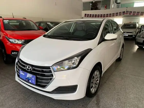 Carro Hyundai HB20S 2017 1.6 Comfort Plus (Flex)