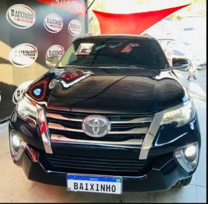 Carro Toyota SW4 2017 4.0 VVT-I SRX 7L 4x4 (Aut)