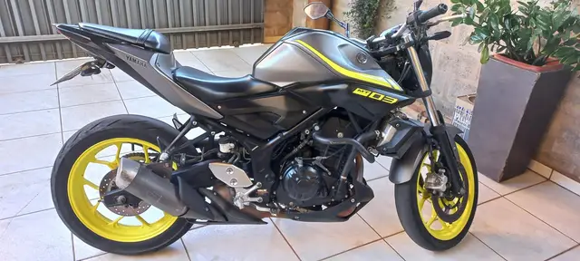 Carro Yamaha MT-03 2019 (ABS)