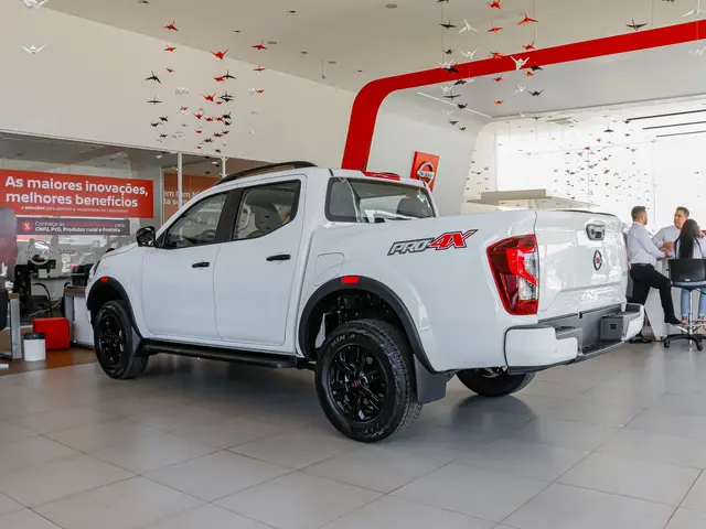Carro Nissan Frontier 2024 2.3 TD CD PRO-4X 4x4