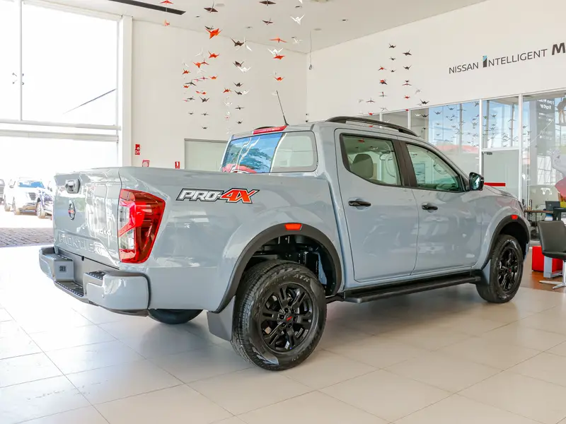 Nissan Frontier 2.3 TD CD PRO-4X 4x4