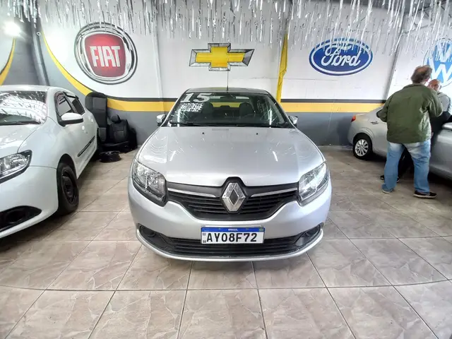 Carro Renault Logan 2015 Expression 1.0 16V (flex)
