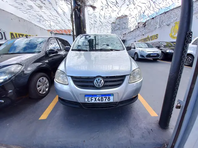 Carro Volkswagen Fox 2009 Route 1.0 8V (Flex)