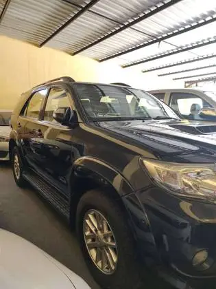 Toyota Hilux SW4 SRV 3.0 TDI 4X4 (5 Lugares)