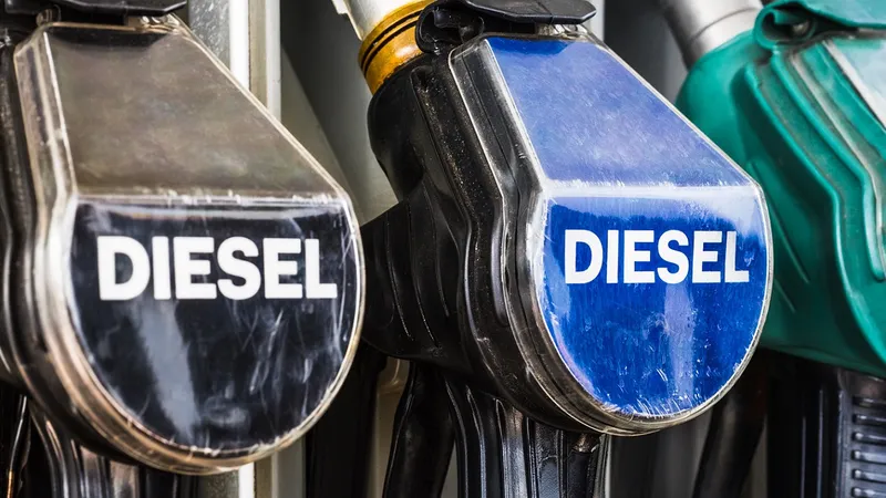 Por que o preço do diesel não está baixando junto com o da gasolina