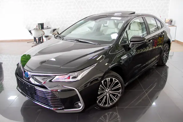 Carro Toyota Corolla 2025 Altis Hybrid Premium 1.8 Flex