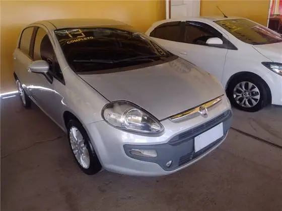 Carro Fiat Punto 2013 Essence 1.6 16V (Flex)