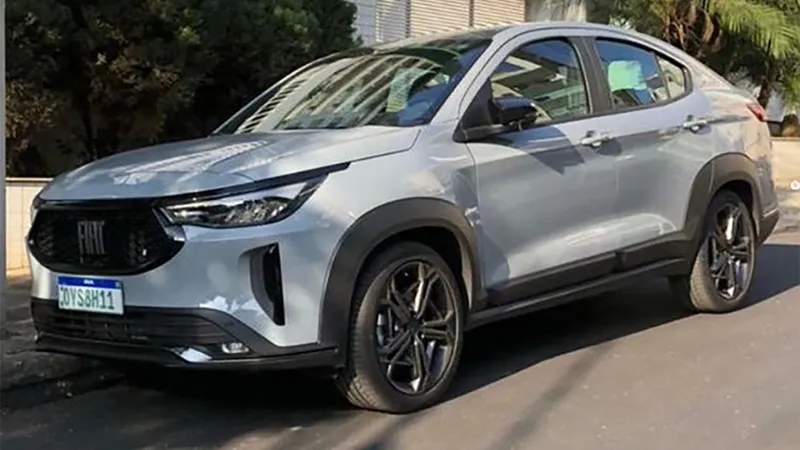 Fiat Fastback: flagras revelam diferenças entre as versões do SUV cupê