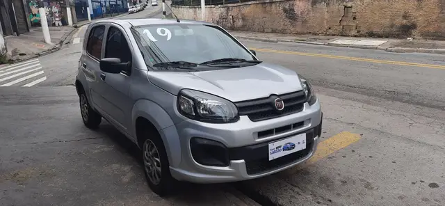 Carro Fiat Uno 2019 Attractive 1.0 8V (Flex) 4p
