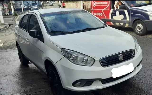 Carro Fiat Grand Siena 2018 Evo Attractive 1.4 8V (Flex)
