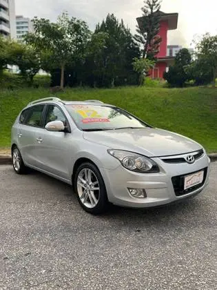 Hyundai i30 CW 2.0i GLS (Aut)