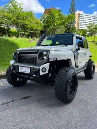 Carro Troller T4 2017 3.2 Diesel XLT 4x4