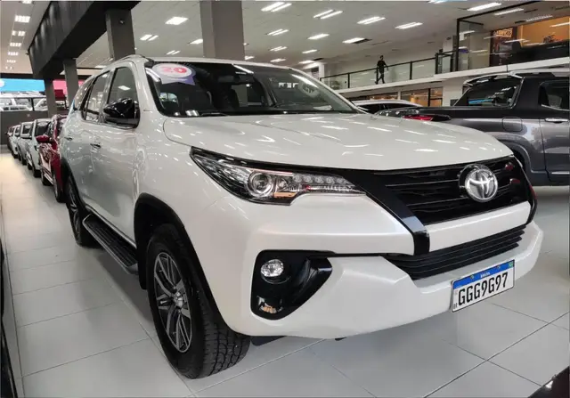 Carro Toyota SW4 2020 2.8 TDI SRX 7L 4x4 (Aut) (Diesel)