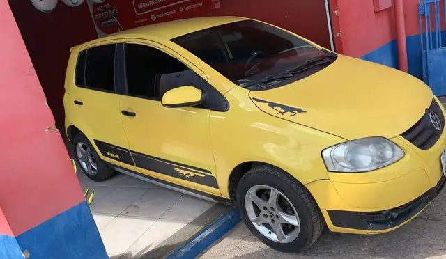 Carro Volkswagen Fox 2008 Plus 1.0 8V (Flex)