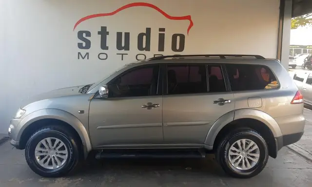 Carro Mitsubishi Pajero Dakar 2015 3.5 HPE 4WD (aut)(Flex)