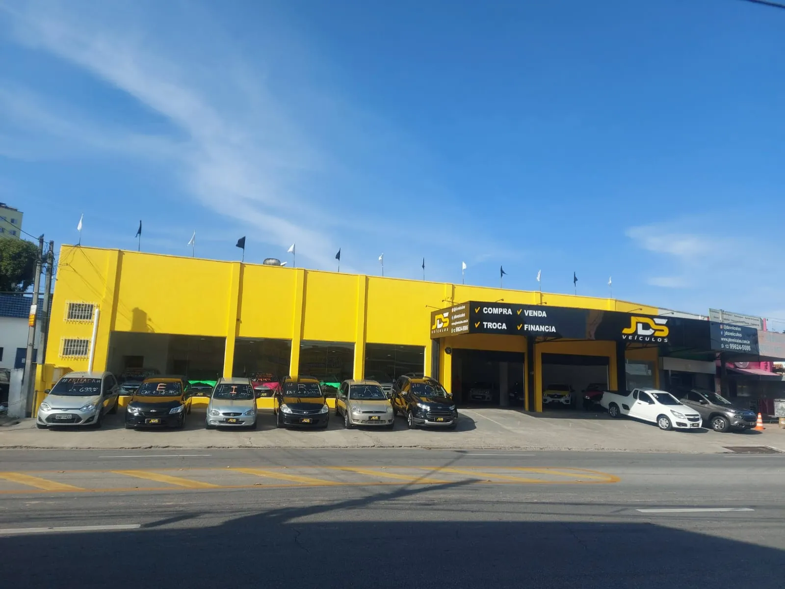 Fachada da loja JDS VEICULOS - São José dos Campos - SP