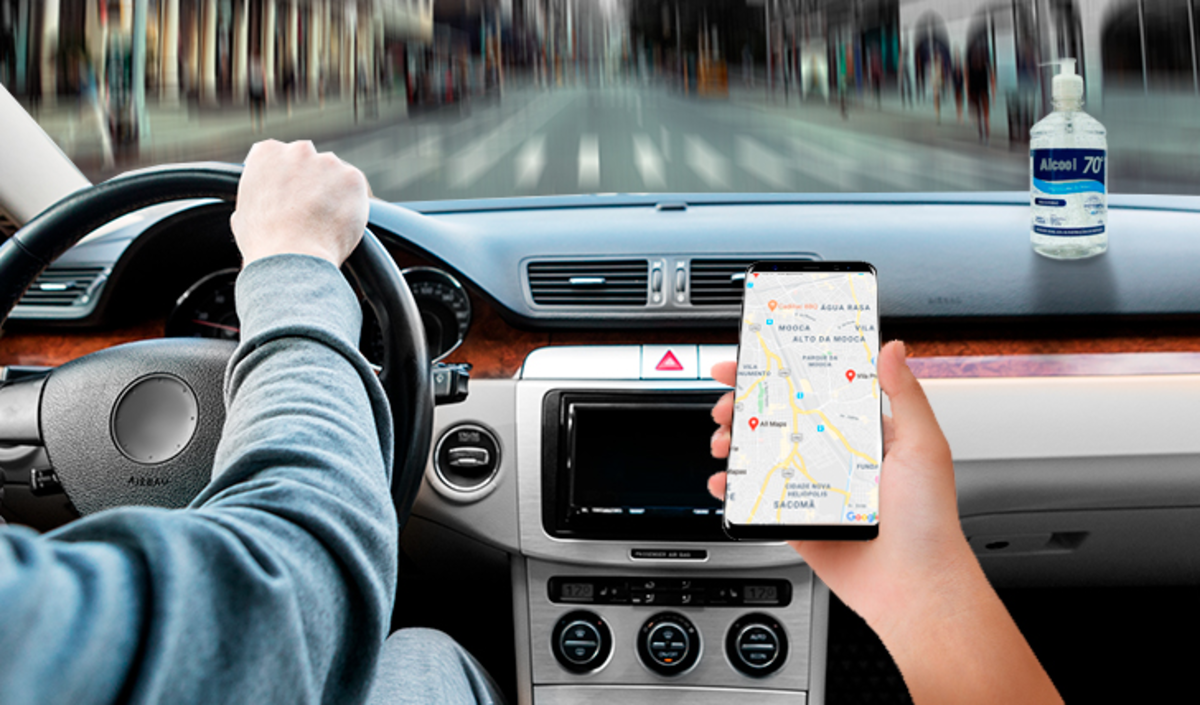 Infectologista do Sírio Libanês orienta motoristas de Uber e 99 a passarem álcool por todo o carro a cada quatro horas.