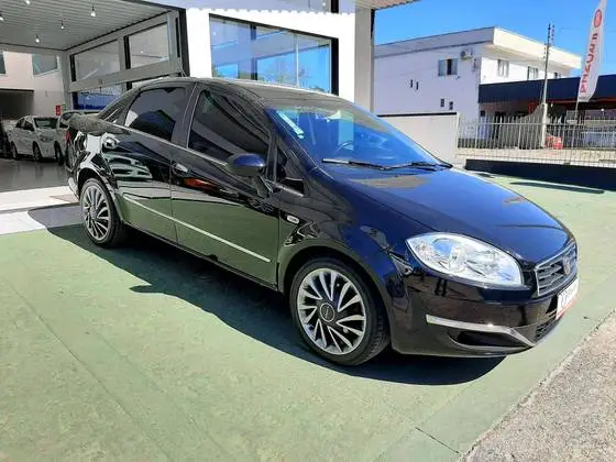 Carro Fiat Linea 2016 Absolute 1.8 16V Dualogic (Flex)