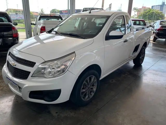 Carro Chevrolet Montana 2015 LS 1.4 (Flex)
