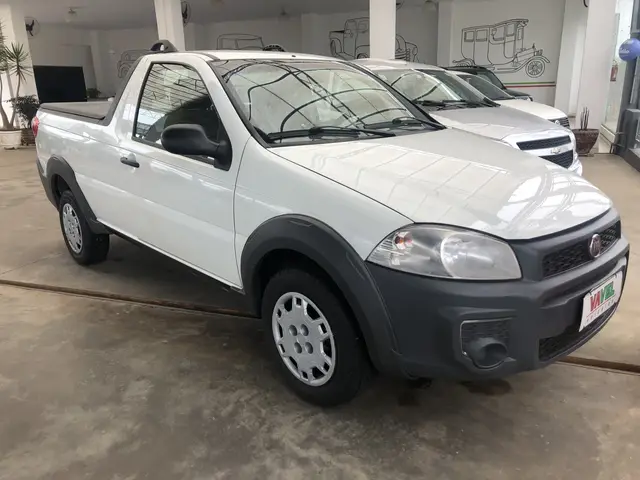 Carro Fiat Strada 2018 Working 1.4 (Flex)