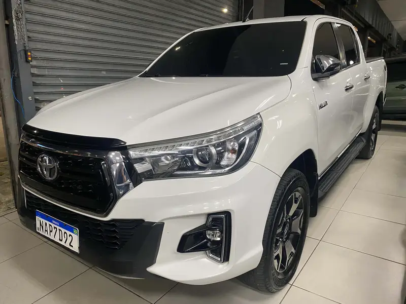 Toyota Hilux Cabine Dupla Hilux 2.8 TDI SRX CD 4x4 (Aut)