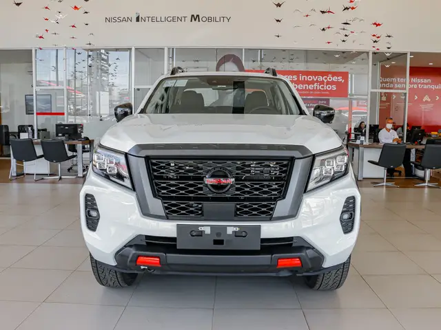 Carro Nissan Frontier 2025 Pro-4X 2.3 Turbo 4x4