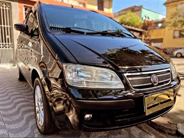Carro Fiat Idea 2010 ELX 1.4 (Flex)