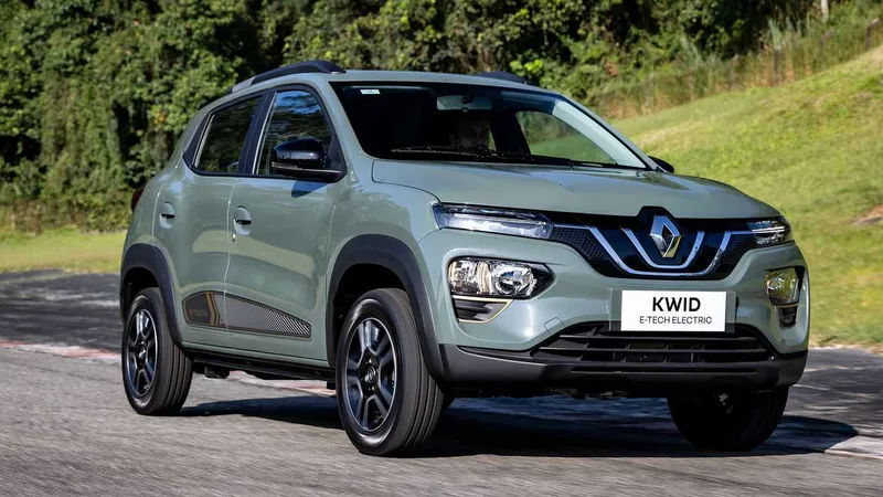 Renault Kwid E-Tech carrega em 40 minutos e roda até 290 km, mas custa R$ 147 mil