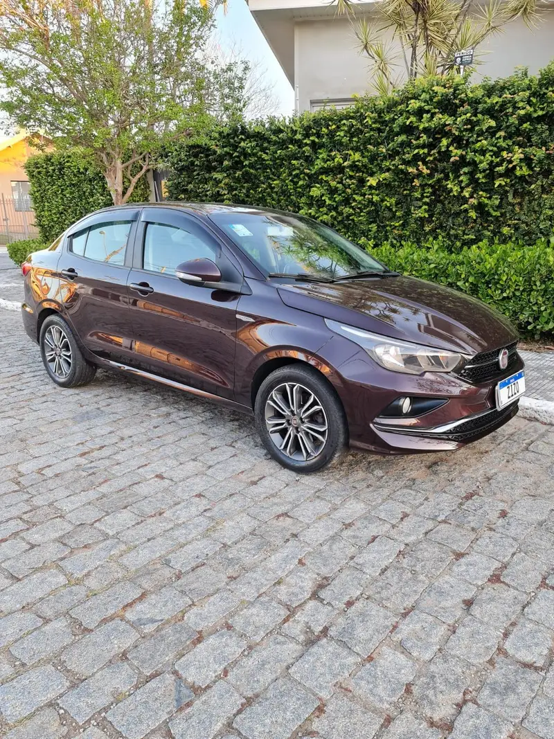 Fiat Cronos 1.8 Precision E.Torq (Flex)