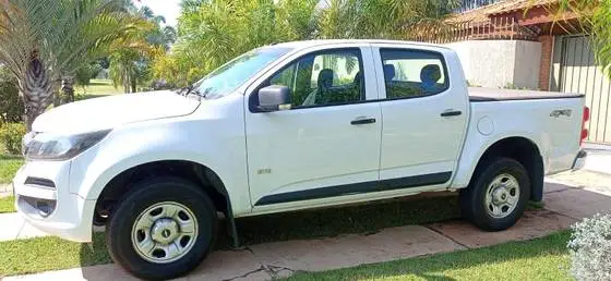Carro Chevrolet S10 Cabine Dupla 2019 S10 2.8 CTDI LS 4WD (Cabine Dupla)