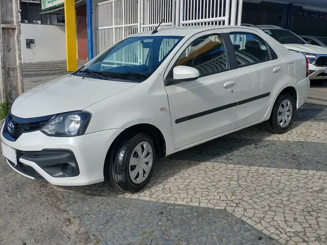 Carro Toyota Etios Sedan 2019 X 1.5 (Aut) (Flex)