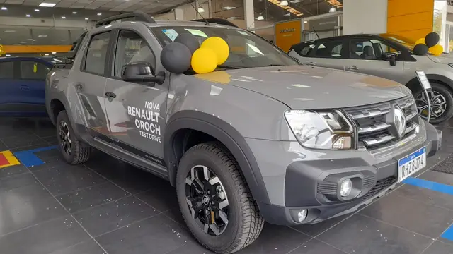 Carro Renault Oroch 2023 Outsider 1.3 TCe (Flex) (Aut.)