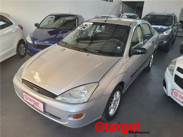 Carro Ford Focus Sedan 2003 2.0 16V (Aut)