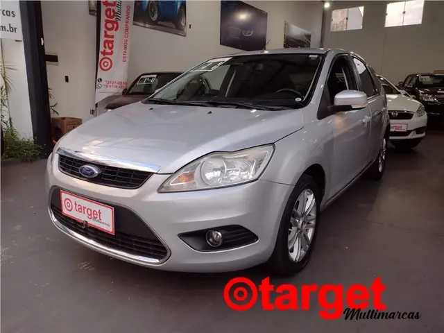 Carro Ford Focus Hatch 2011 Ghia 2.0 16V (Flex) (Aut)