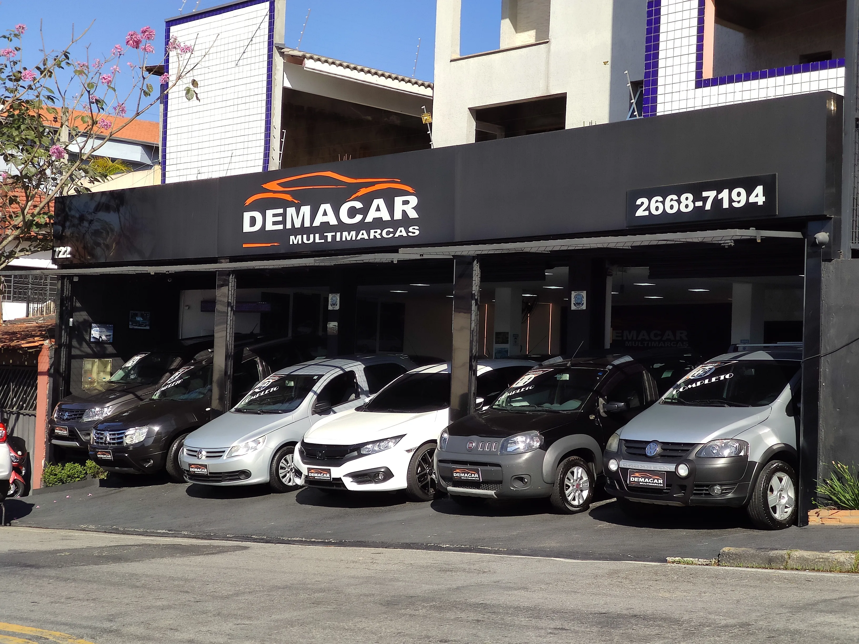 Fachada da loja Veículos à venda em DEMACAR MULTIMARCAS - Mogi das Cruzes - SP