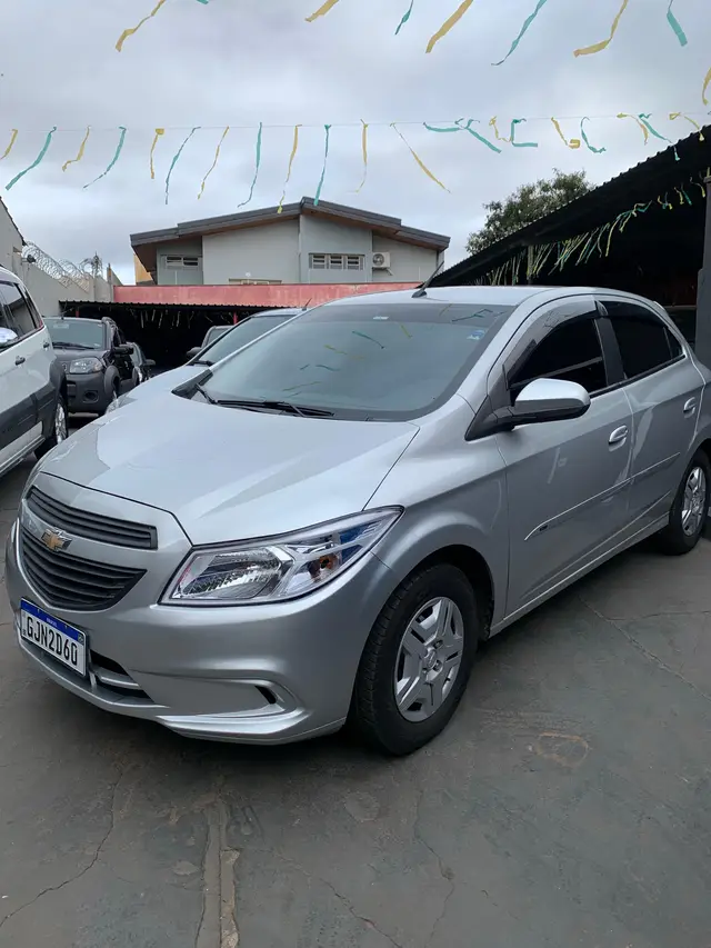Carro Chevrolet Onix 2016 1.0 LS SPE/4