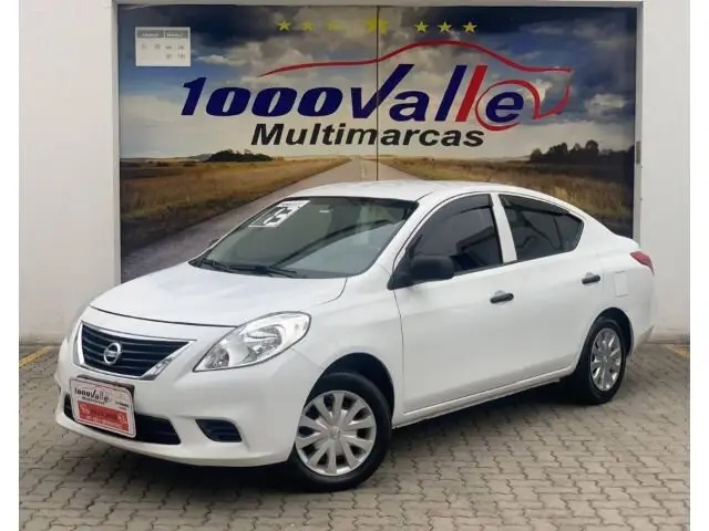 Nissan Versa 1.6 16V S (Flex)