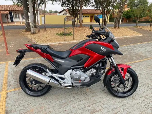 Motos Honda NC 700X 2014 Gasolina usadas novas e seminovas a venda em Itabira MG Mobiauto
