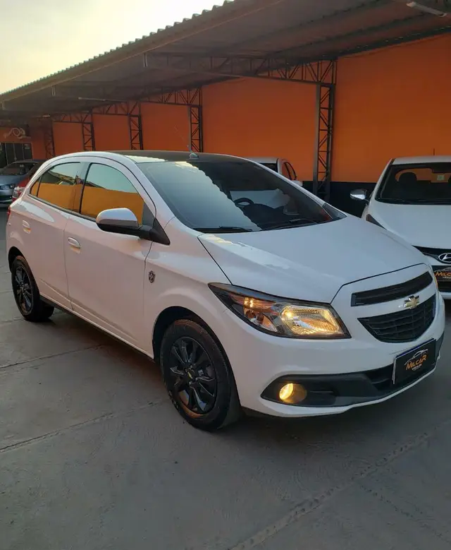 Carro Chevrolet Onix 2015 1.0 Seleção SPE/4
