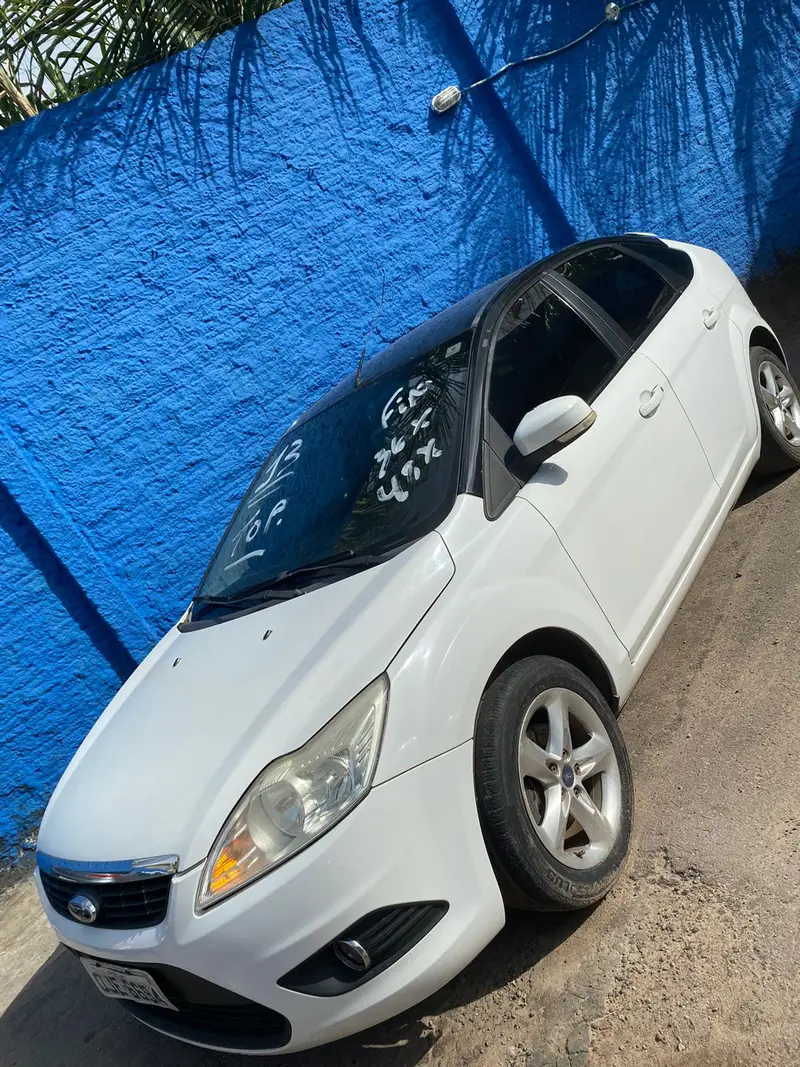 Ford Focus Hatch GLX 2.0 16V (Flex)